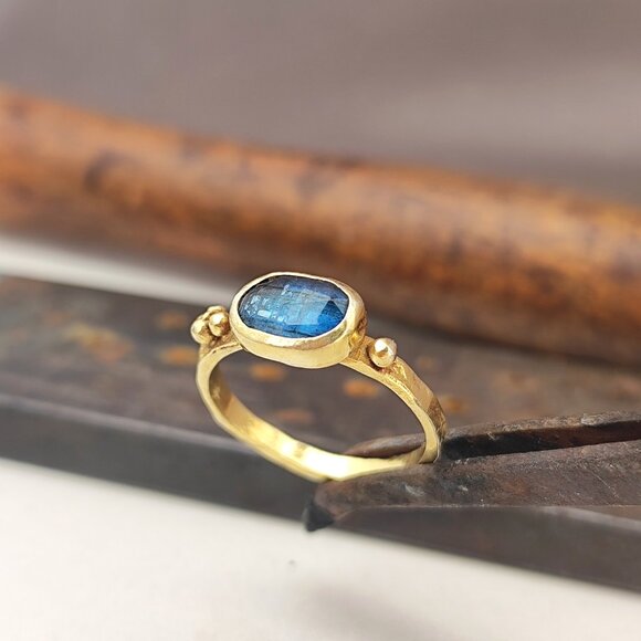 14K Yellow gold ring with Blue Kyanite. UNIQUE handmade beautiful texture ring. - Picture 7 of 13